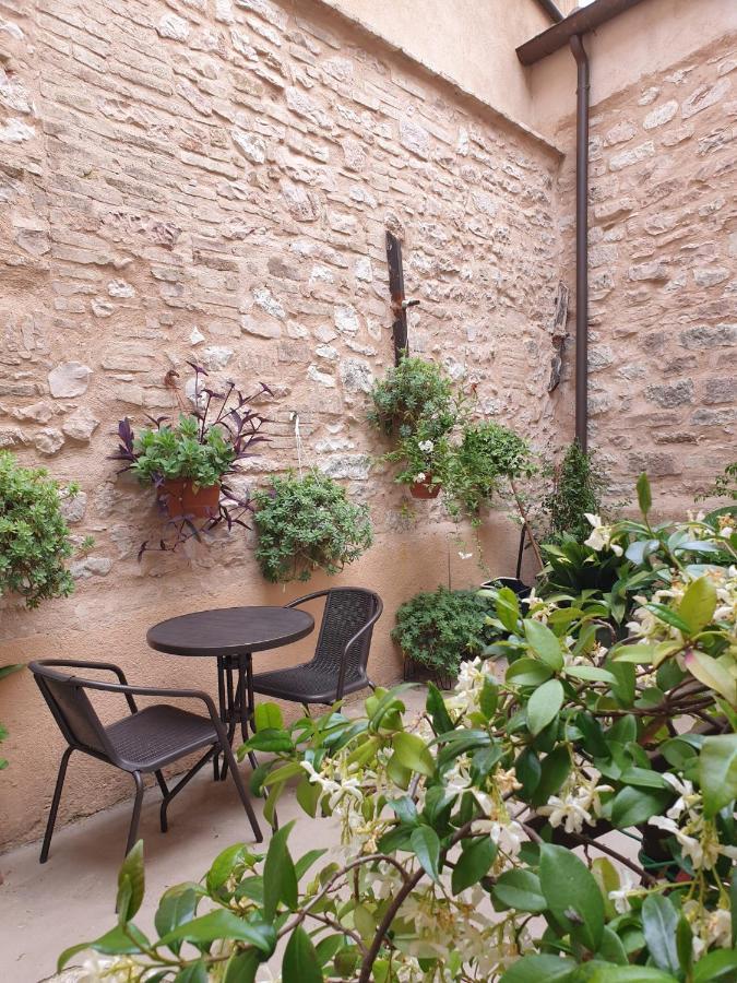 Cornelia Cavern Cosy Studio Apartment In Spello Eksteriør bilde